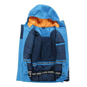 Chaqueta cortavientos de invierno para mujer, personalizada al por mayor, de poliéster y spandex, softshell, resistente al viento y al agua, con forro polar cálido. - Product Image 3