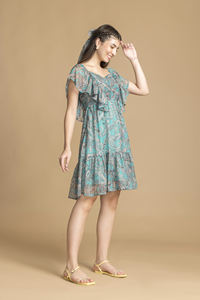 Vestido Asequible para Mujer, Color Azul Pavo Real, Corte Ajustado y Evase, Mini Vestido Informal para Uso Diario, Disponible en Cantidad al por Mayor - Product Image 2