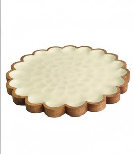 Bandeja de madera multiusos para chocolates, frutos secos, postres y decoración de mesa central. - Product Image 6