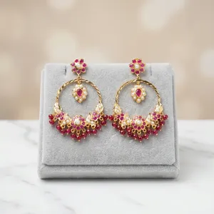 Boucles d'oreilles pendantes à motif floral, plaquées or, rubis et perles, bijoux de mariage vintage pour femmes - Product Image 1