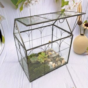 Terrario de Metal y Vidrio Personalizado en Forma de Cabaña, Macetero Moderno de Vidrio para Plantas de Interior, Suculentas, Plantas Aéreas y Terrarios DIY - Product Image 6