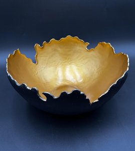 Bol décoratif en papier mâché métallique noir et or, pièce d'appoint moderne - Product Image 3