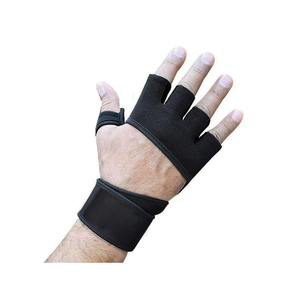 Guantes de Entrenamiento Deportivos Negros Sin Dedos, Protección para las Palmas con Agarre Antideslizante, Correa Ajustable para la Muñeca, para Adultos - Product Image 2
