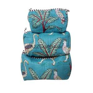 Ensemble de trousses de voyage légères en coton durable à motif pompon et fermeture éclair - Écologiques et réutilisables - Petites/Moyennes/Grandes tailles pour rangement de maquillage - Product Image 1