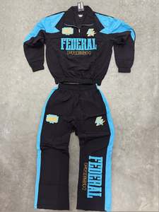 ชุดเซ็ตเสื้อแจ็คเก็ตและกางเกงขาสั้นผู้ชายแบบ OEM สั่งทำได้ ขายดี คุณภาพพรีเมียม ผลิตจากไนลอน กันลม รุ่นใหม่ล่าสุด - Product Image 4