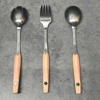 Ensemble de couverts élégants en acier inoxydable avec manche en bois, finition mate, qualité 304, durables, pour la maison