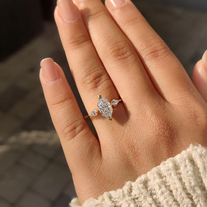 Elegante Anillo de Tres Diamantes con Corte Marquesa Holandesa y Corte Cometa, Oro 10k 14k 18k, Joyería Nupcial con Diamantes Cultivados en Laboratorio, Proveedor Mayorista en Línea - Product Image 5