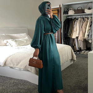 Conjunto de Dos Piezas de Abaya Musulmana Moderna y Elegante en Color Puro, Diseño ODM Turco, Largo hasta el Suelo, Ecológico, Transpirable, 100% Algodón - Product Image 5