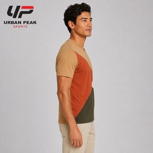 Camiseta Clásica para Hombre con Cuello en V, Manga Corta, Tela Suave al Tacto y Estilo Atemporal para el Día a Día - Product Image 2