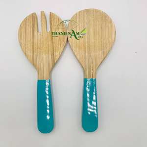 ชุดช้อนไม้ไผ่แบบใช้แล้วทิ้งที่เป็นมิตรกับสิ่งแวดล้อม ดีไซน์เรียบง่าย สีสันสดใส ยี่ห้อ THANH NAM สำหรับงานปาร์ตี้และห้องครัว - Product Image 3