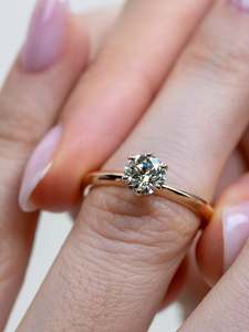 Anillo Solitario de Diamante Cultivado en Laboratorio de Corte Redondo de 1.00 ct, Oro Amarillo de 18K/14K/10K, Joyería Fina Minimalista para Compromiso y Boda, Venta al Por Mayor - Product Image 6