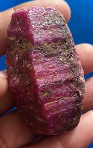 Piedra de Rubí Natural en Bruto de Kenia, Minas Femos John Saul, 698.02 Quilates - Product Image 4