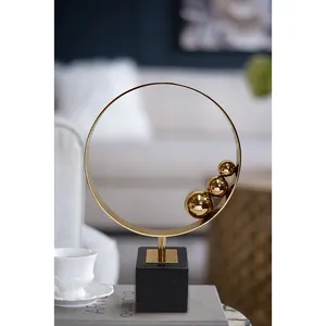 Escultura Abstracta de Hierro Premium, Pieza Artística de Decoración de Interiores para Espacios de Vida de Lujo, Grabado Pintado en Dorado Moderno - Product Image 2