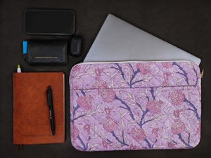 Housse pour ordinateur portable matelassée à motifs floraux, pochette pour tablette avec fermeture éclair, sac de transport protecteur pour le bureau et les voyages, imprimé à la main, 250 g/m² - Product Image 2