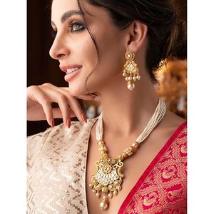 Parure de bijoux ethniques indiens en alliage de zinc plaqué or avec zircon, motif floral serti, pour femme, idéale pour mariage et soirée - Product Image 3