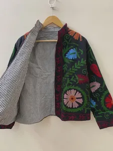 Chaqueta Corta Bordada a Mano con Diseño Floral Suzani para Mujer, Chaqueta Abierta de Algodón Estilo Bohemio Étnico, Regalo Artesanal para Ella - Product Image 2