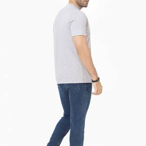 Camisetas de Jersey para Hombre con Logotipo Personalizado de Nuevo Diseño, Patrón Sólido, Poliéster/Algodón, Alta Calidad, Antiarrugas, Antipilling, Secado Rápido - Product Image 2