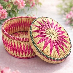 Panier à herbes et épices en herbe de Sabai tressée, écologique, de qualité supérieure, multicolore, compatible lave-vaisselle, pour le transport de pain Chapati et Roti, et comme couvercle pour récipients chauds - Product Image 1
