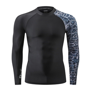 Rashguard pour homme de qualité supérieure, manches longues, en spandex/polyester, durable et respirant pour les sports et activités aquatiques - Product Image 1