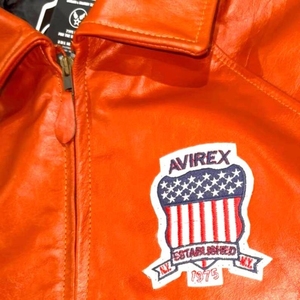 Veste bomber varsity en cuir d'agneau véritable orange HUNAR INDUSTRIES, unisexe, vente en gros |   Patch de protection américain imperméable à l'eau pour l'avant - Product Image 4