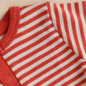บอดี้สูทแขนยาวทำจากไม้ไผ่อีลาสเทนออร์แกนิกพิมพ์ลายเบอร์รี่ - Product Image 3