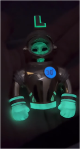 Colgante de diseño personalizado con diamantes de moissanita VVS estilo astronauta, joyería hip hop para hombres y mujeres - Product Image 3