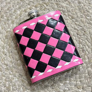 Petaca de bolsillo de acero inoxidable de 7 oz con diseño a cuadros y envoltura de cuero genuino hecha a mano para whisky, vodka, camping, regalo - Product Image 4