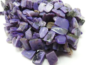 Charoïte violette brute, tranches lisses polies, brin de 8 pouces, 8-15 mm, pierre naturelle certifiée par un tiers, trou de 0,30 mm pour bijoux - Product Image 2