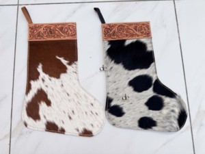 Bolsa de regalo de cuero de vaca 2026 para Navidad, hecha a mano, para colgar en el árbol de Navidad, la chimenea y decoración de fiestas, para la familia - Product Image 4