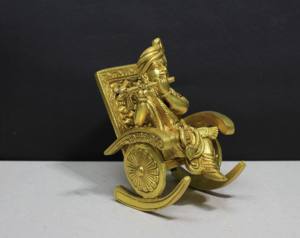 Offre Exceptionnelle : Statue de Krishna Ji en Métal Soudé Plaqué Or – Décoration Religieuse Moderne pour Cadeau et Maison - Product Image 3