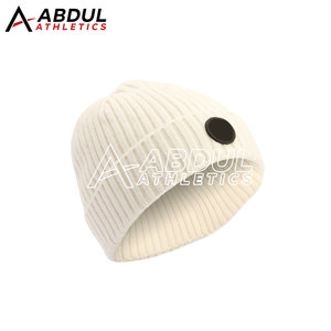 Bonnet en jacquard extensible, tricoté, chaud et durable, idéal pour les voyages par temps froid et l'usage en extérieur - Product Image 2