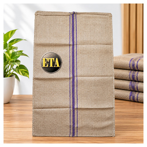 Sac en jute de 907 grammes, dimensions 3,666667 pieds x 2,208333 pieds, 8x8, 3 bandes bleues, 300 sacs par balle, avec détails violets. - Product Image 4