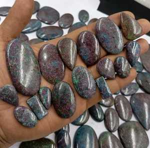 Cianita Rosa Natural en Bruto, Gema de Cristal Ovalada/En Forma de Pera, Venta al por Mayor a Granel para Fabricación de Joyas, Suministro de Fábrica - Product Image 1