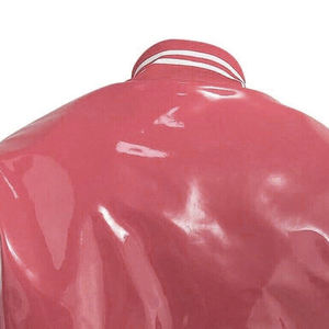 Chaqueta Bomber Unisex de Cuero PVC Estilo Universitario con Cuello Alto y Logotipo Frontal Personalizable, Estilo Urbano - Product Image 5