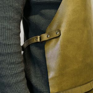 Delantal de cuero de diseño asequible, delantal de soldador de cuero con bolsillos, delantales de cuero para chef de cocina, delantales de cuero unisex. - Product Image 3