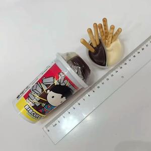 Biscotti a Bastoncino per Bambini Personalizzati all'Ingrosso, Deliziosi Biscotti con Crema al Cioccolato e Salsa al Cioccolato - Product Image 6