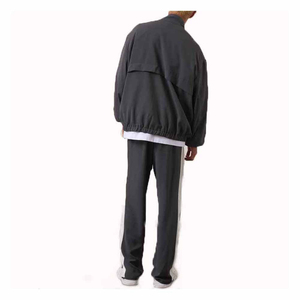 Conjunto de Chaqueta Cortavientos Impermeable y Ligera de Secado Rápido de Alta Calidad para Hombre, con Logotipo Personalizado para Trajes Deportivos - Product Image 3