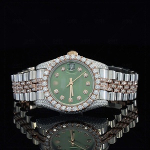 Montre pour homme à mouvement à quartz, date, cadran rond vert, verre rétro, diamant moissanite luxueux, bicolore, à prix bas - Product Image 3