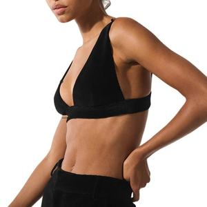 Proveedor Mayorista de Sujetadores Deportivos Personalizados Lisos con Escote en V Bajo, de Alta Sujeción, Tipo Racerback, de Spandex/Nylon, de Secado Rápido para Mujer, para Correr y Moda - Product Image 4