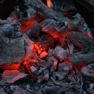 Charbon de tamarin haute densité en promotion pour grillades et barbecues, qualité supérieure et sain - Product Image 4