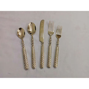 Ensemble de couverts en acier inoxydable au design moderne et luxueux, fourchettes, cuillères, couteaux, compatibles lave-vaisselle, pour hôtel, restaurant, maison, cuisine, salle à manger - Product Image 6