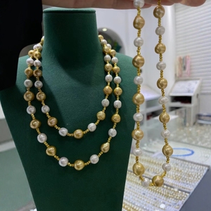 Manufacturer Wholesale 12-14mm Baroque White Pearl Necklace Elegant Dominating Leather and Light <b>Matching</b> Gift <b>Box</b> - Product Image 3