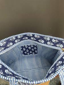 Bolso Tote de Moda para Mujer, Nuevo, Acolchado Kantha, de Algodón, con Cierre de Cremallera y Decoración de Cadenas, para la Playa - Product Image 4