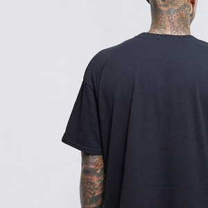 เสื้อยืดโอเวอร์ไซส์น้ำหนักเบาสำหรับผู้ชาย มีหลายขนาดและหลายสี ลายพิมพ์สกรีน ผลิตในปากีสถาน รับผลิตแบบ OEM - Product Image 5