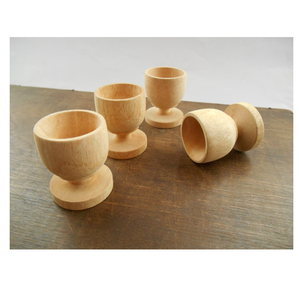 Lot de 4 coupelles à œufs en bois naturel écologiques, artisanat, nouveau design, pour le petit-déjeuner, article de décoration. - Product Image 3