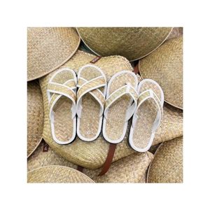 Sandales en paille tressées à la main : Chaussures d'intérieur respirantes et écologiques, sandales d'extérieur, ambiance plage, tongs à bout ouvert en jonc de mer - Product Image 4