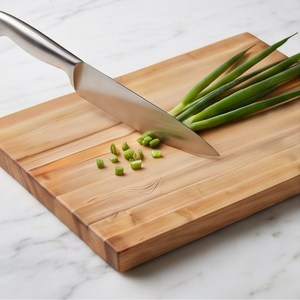 Tabla de Cortar Rectangular Minimalista de Madera Natural con Vetas Claras para Cocina - Product Image 5
