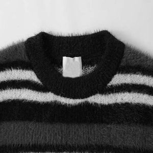 Crea tus propios suéteres de punto personalizados de lana/cachemira de primera calidad con cuello en V para hermandades/fraternidades/escuelas/colegios/universidades, unisex - Product Image 3