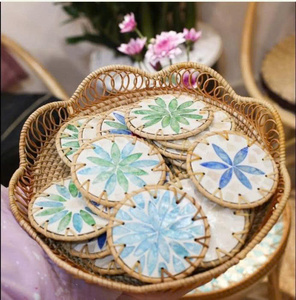 Sous-verre en rotin chic, artisanat vietnamien, pour paniers-cadeaux de vacances et magasins de produits de style de vie durable - Product Image 6