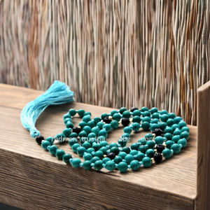 108 cuentas Mala tendencia espiritual Boho borla Mala collar hecho a mano piedras preciosas joyería collar regalo - Product Image 1